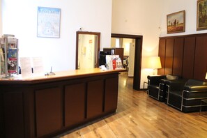 Check-in/check-out kiosk - Hotel Weidenhof (Düsseldorf)