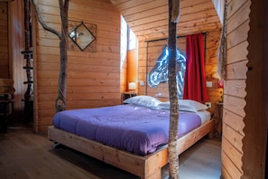 Puumaja | Ilmaiset vauvansängyt, ilmainen Wi-Fi, vuodevaatteet