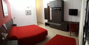 Hochwertige Bettwaren, Minibar, Schreibtisch, schallisolierte Zimmer