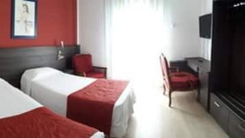 Premium bedding, minibar, desk, soundproofing