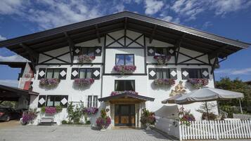 EntrĂ©e de lâhĂ©bergement