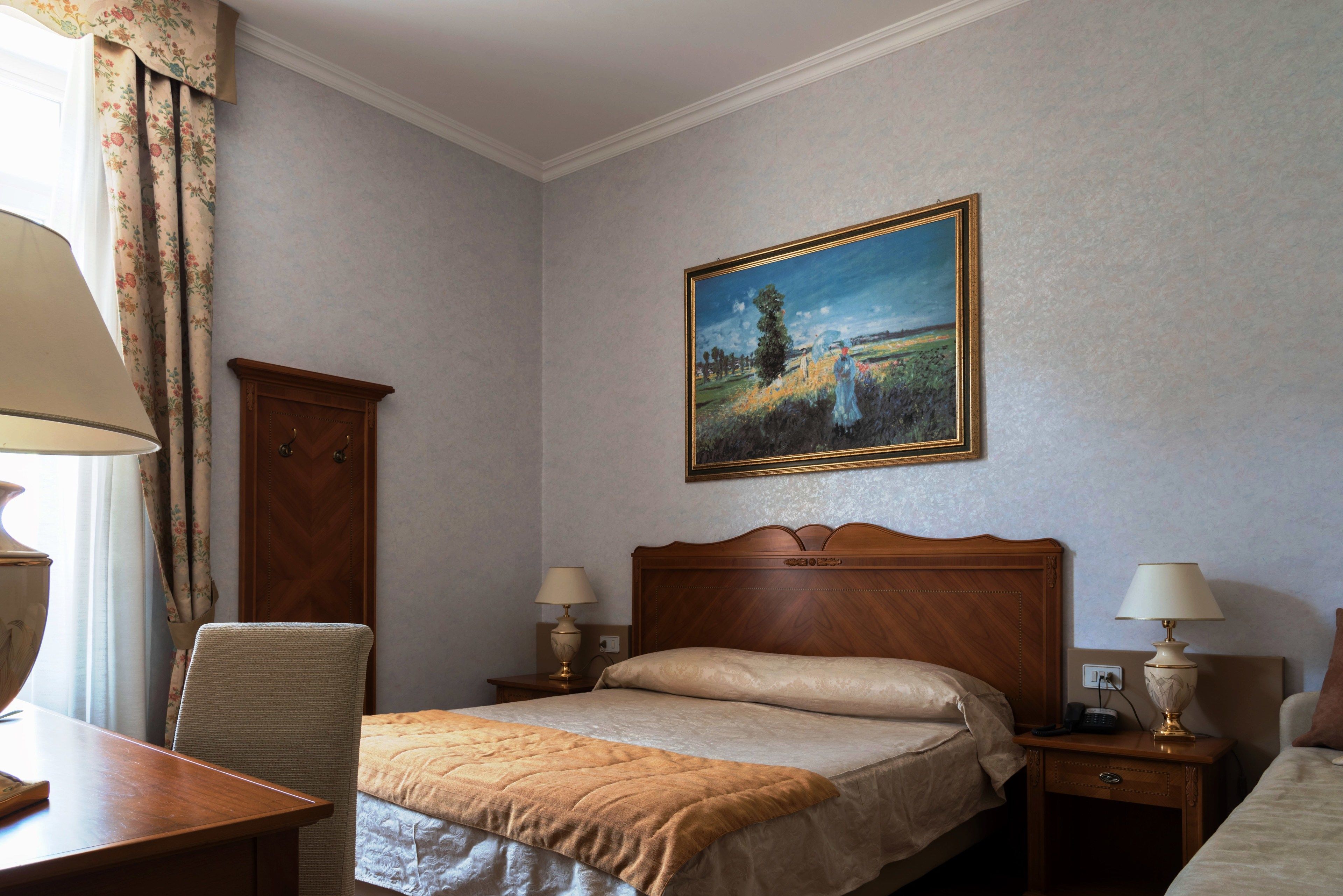 superior double room | minibar, in-room safe, desk, free wifi