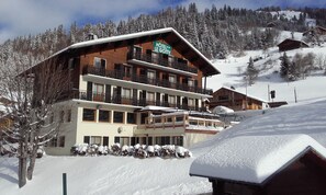 واجهة المنشأة