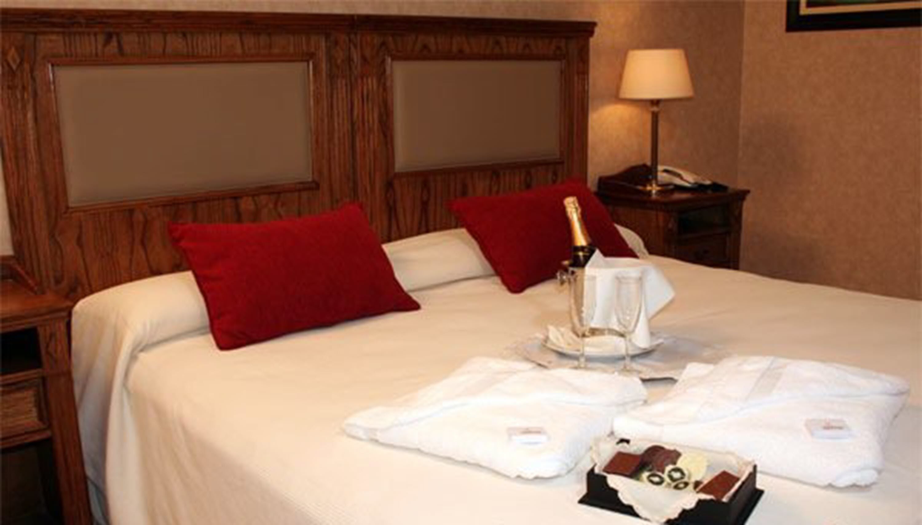 In-room safe, blackout curtains, free WiFi, bed sheets