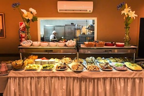 Gratis frukostbuffé varje dag 