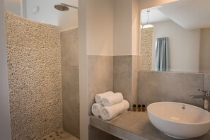 Superior Double Room, 1 Double or 2 Twin Beds | Bathroom | Shower, free toiletries, hair dryer, towels - Fomithea (Santorini)