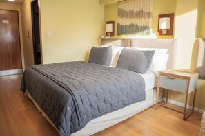 Standard-Doppel- oder -Zweibettzimmer, 1 Schlafzimmer | 6 Schlafzimmer, hochwertige Bettwaren, Minibar, Zimmersafe