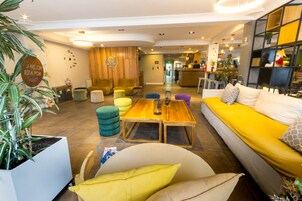 Televisión de pantalla plana