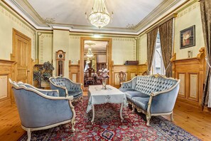 Premium bedding, pillow-top beds, individually decorated - Sandtorgholmen Hotel, BW Signature Collection (Harstad)