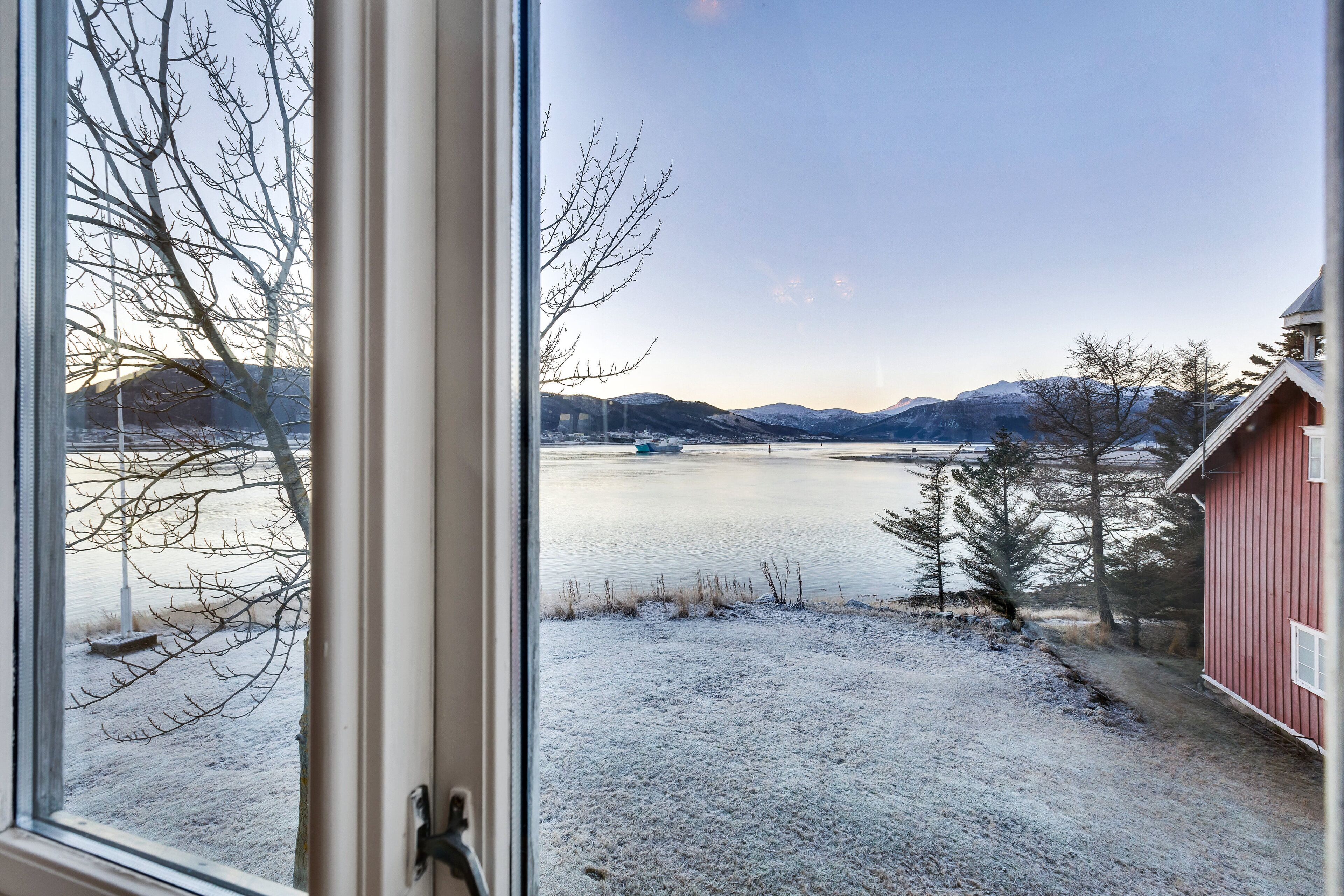 Literie de qualité supérieure, surmatelas, décoration personnalisée