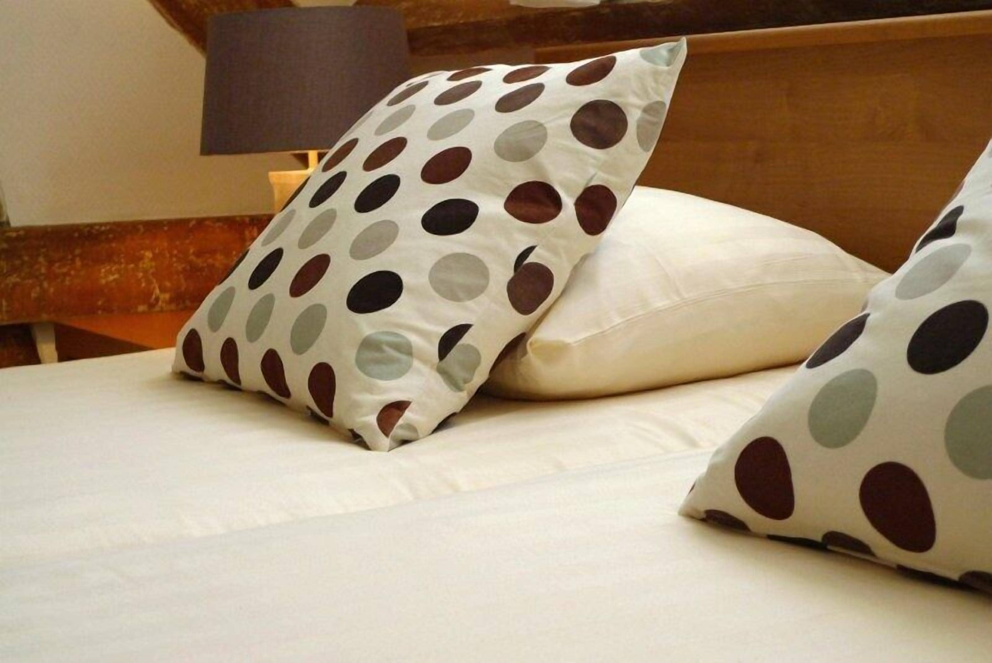 xxx | 1 bedroom, iron/ironing board, free wifi, bed sheets