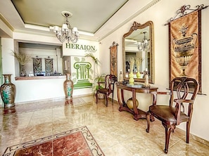 Lobby - Heraion (Nea Propontida)