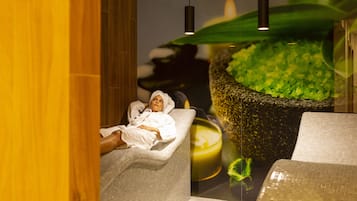 Sauna, tab panas, mandi tangas / hammam, rawatan badan, balut badan