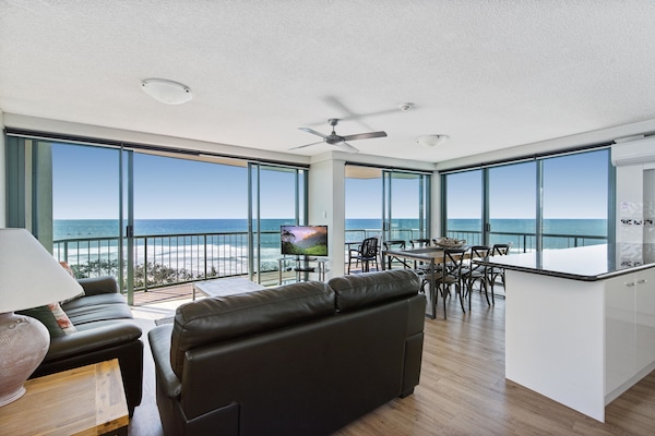 High Level Apartment, 3 Bedrooms (Levels 6-9) | Living area | 32-inch flat-screen TV with digital channels, LCD TV, DVD player