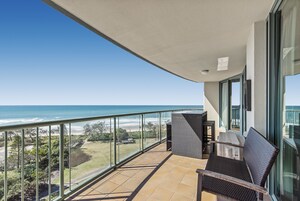 High Level Apartment, 2 Bedrooms (Levels 6-9) | Balcony