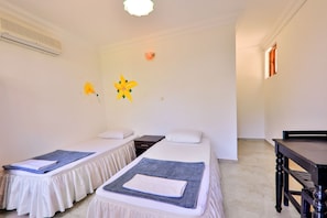 Economy Twin Room, Garden Area