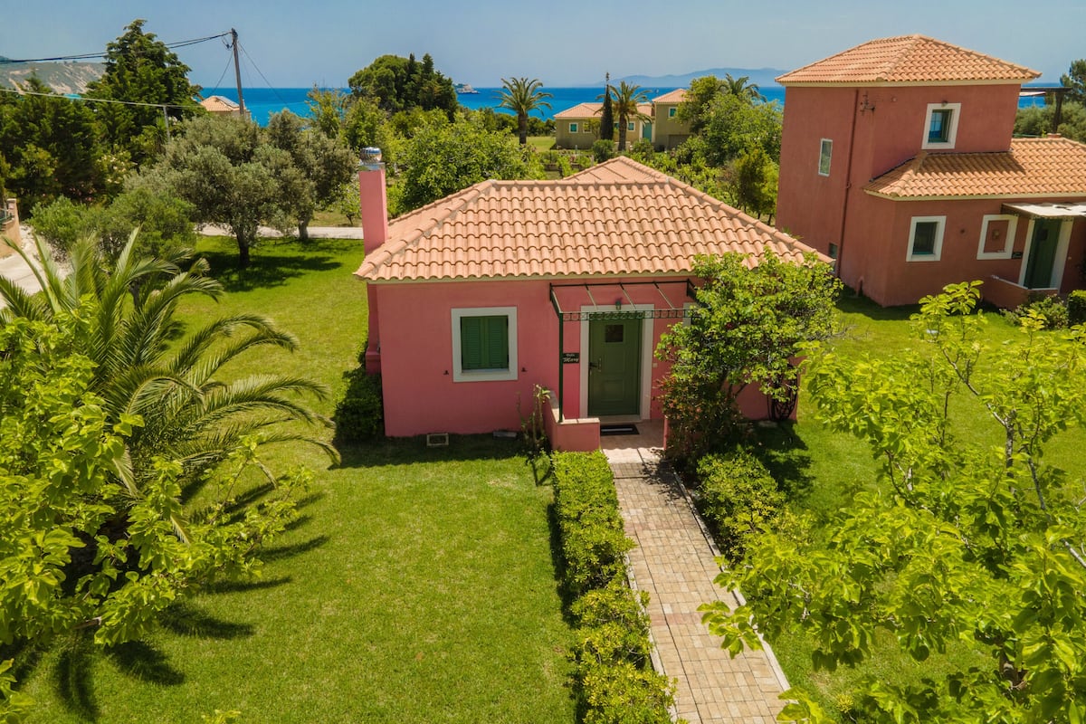 Comfort Villa, 1 Bedroom | 1 bedroom, Egyptian cotton sheets, premium bedding, pillow-top beds