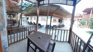 Terassi/patio