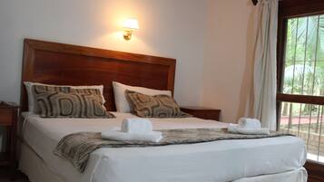 Quadruple Room | Blackout curtains, iron/ironing board, free WiFi, bed sheets