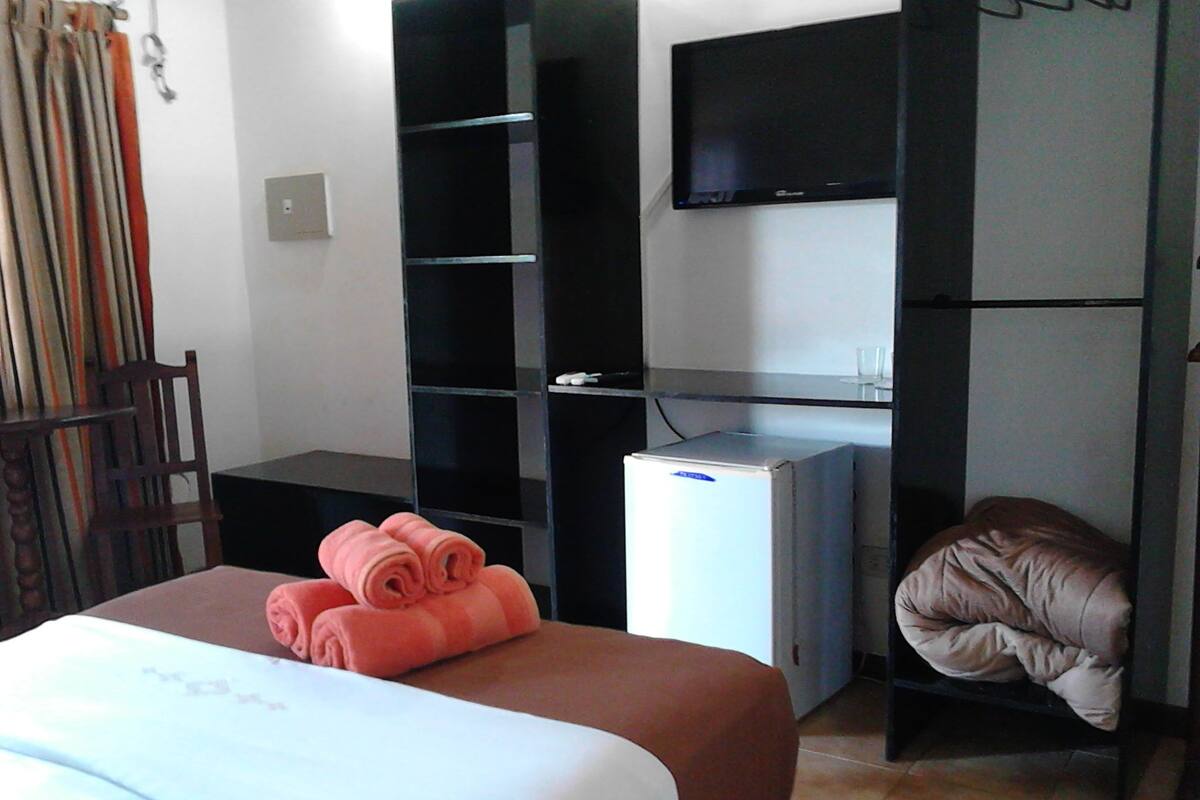 Habitación doble superior, para no fumadores | Caja de seguridad en la habitación, camas extra y ropa de cama