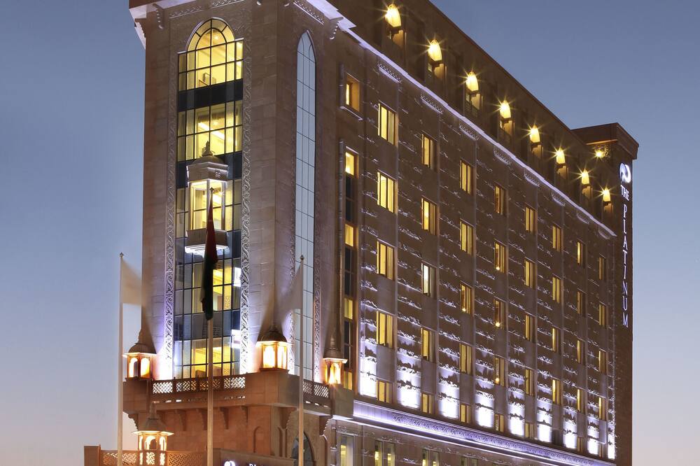 Platinum Hotel
