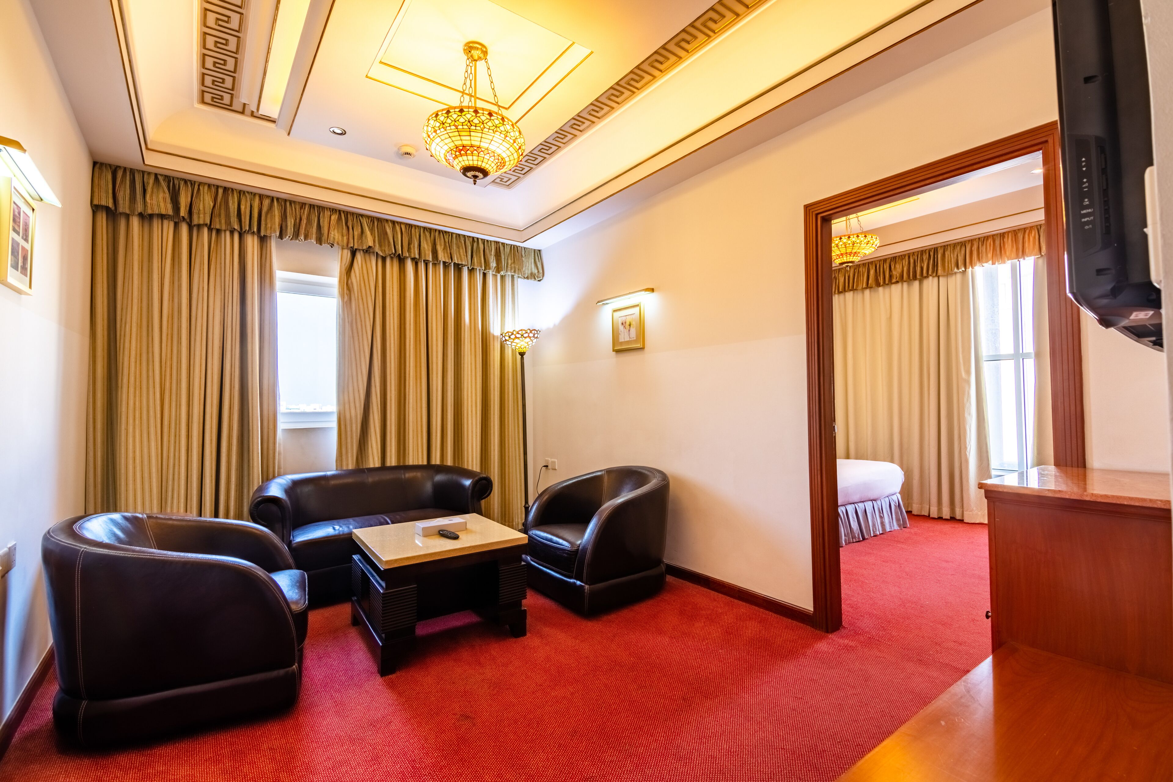 32-inch flat-screen tv with cable channels, tv