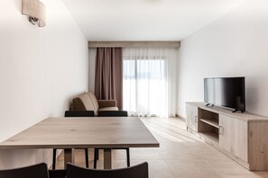 Apartamento Banco y Negro | 餐廳