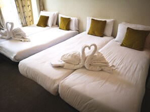 In-room safe, WiFi - St. Joseph Hotel (London)