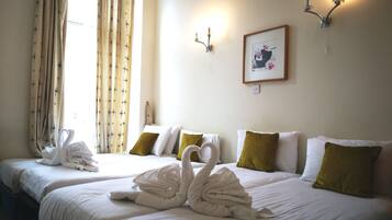 Standard Triple Room (with sofa bed) | In-room safe, WiFi