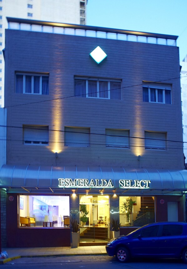 Front of property - Esmeralda Select Hotel (Mar del Plata)