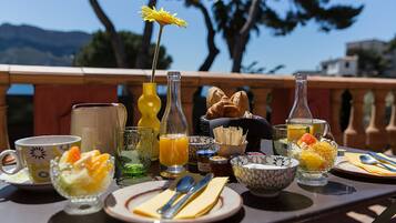 Daily continental breakfast for a fee