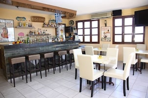 Bar (en la propiedad)