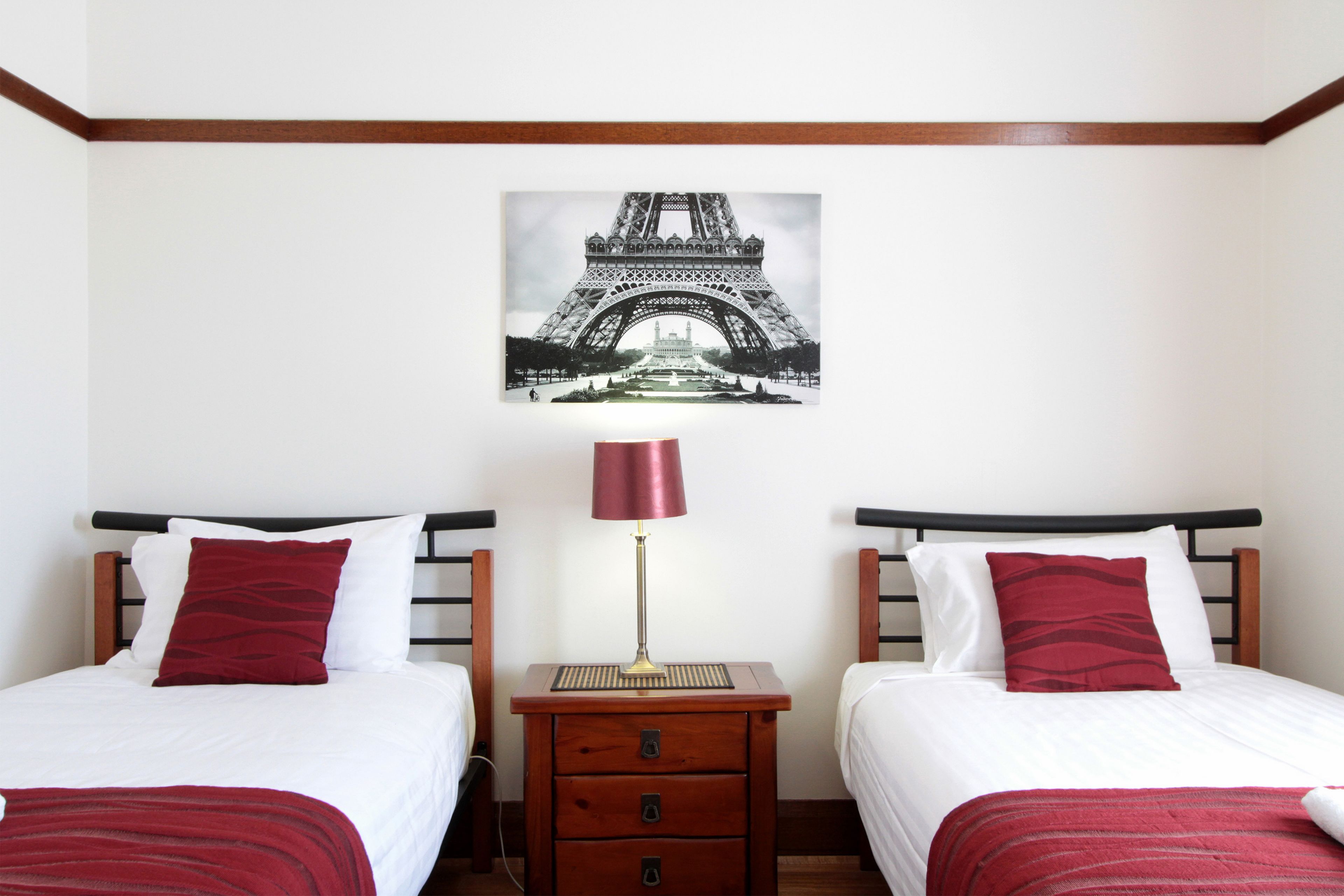 3 soverom, sengetøy av topp kvalitet og senger med overmadrass