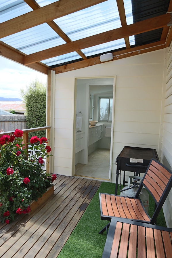 Cottage (Three Bedroom Home – Amy Cottage) | Terrasse/Patio