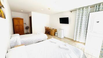 Minibar, in-room safe, individually furnished, desk