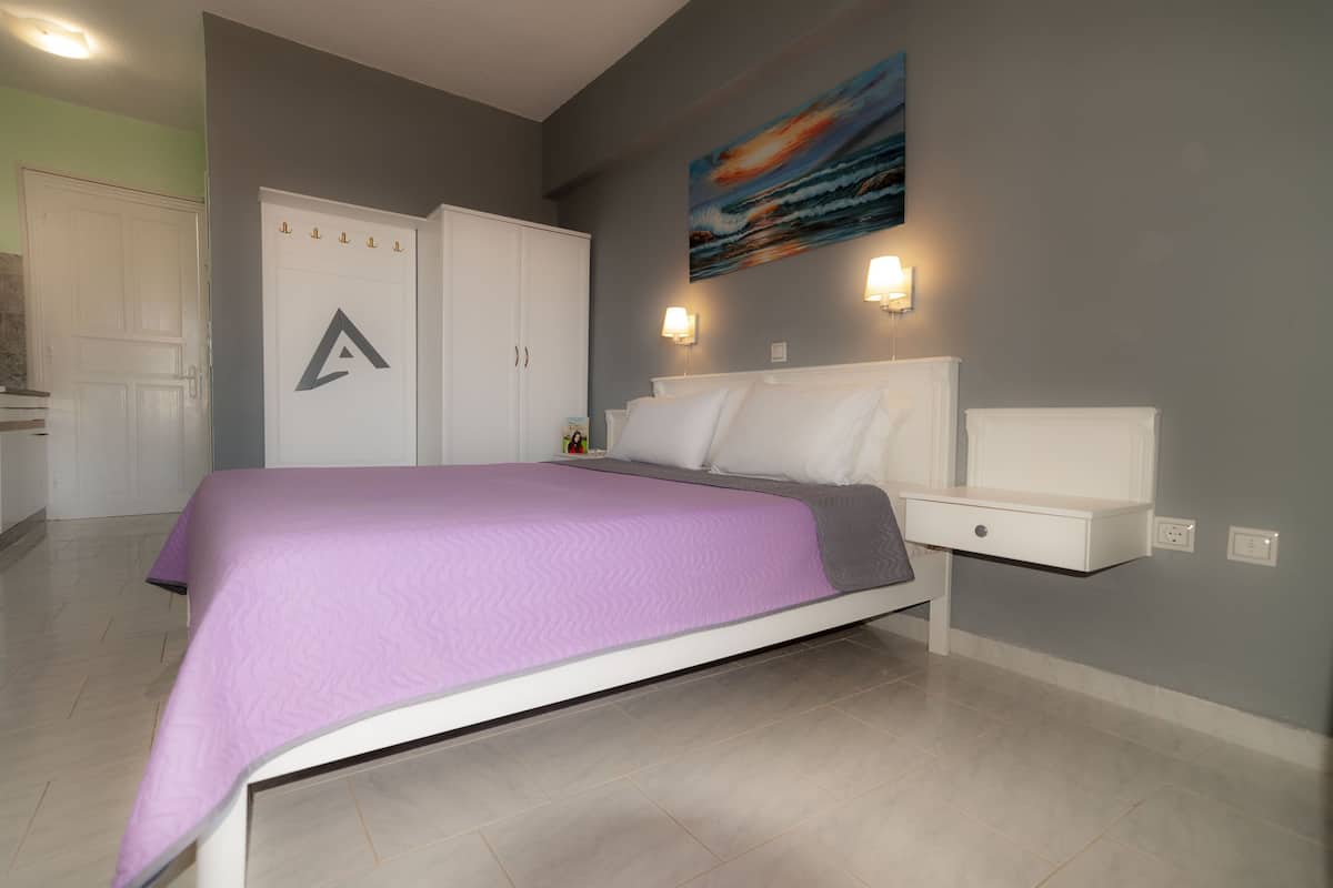 in-room safe, individually decorated, individually furnished