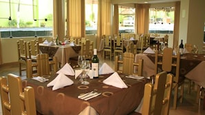 Dining - Hotel Parthenon (Iquitos)