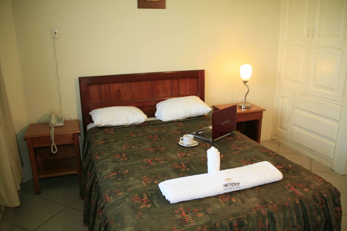 Desk, cribs (surcharge), rollaway beds (surcharge), WiFi (free)
