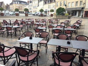 บริเวณภายนอก