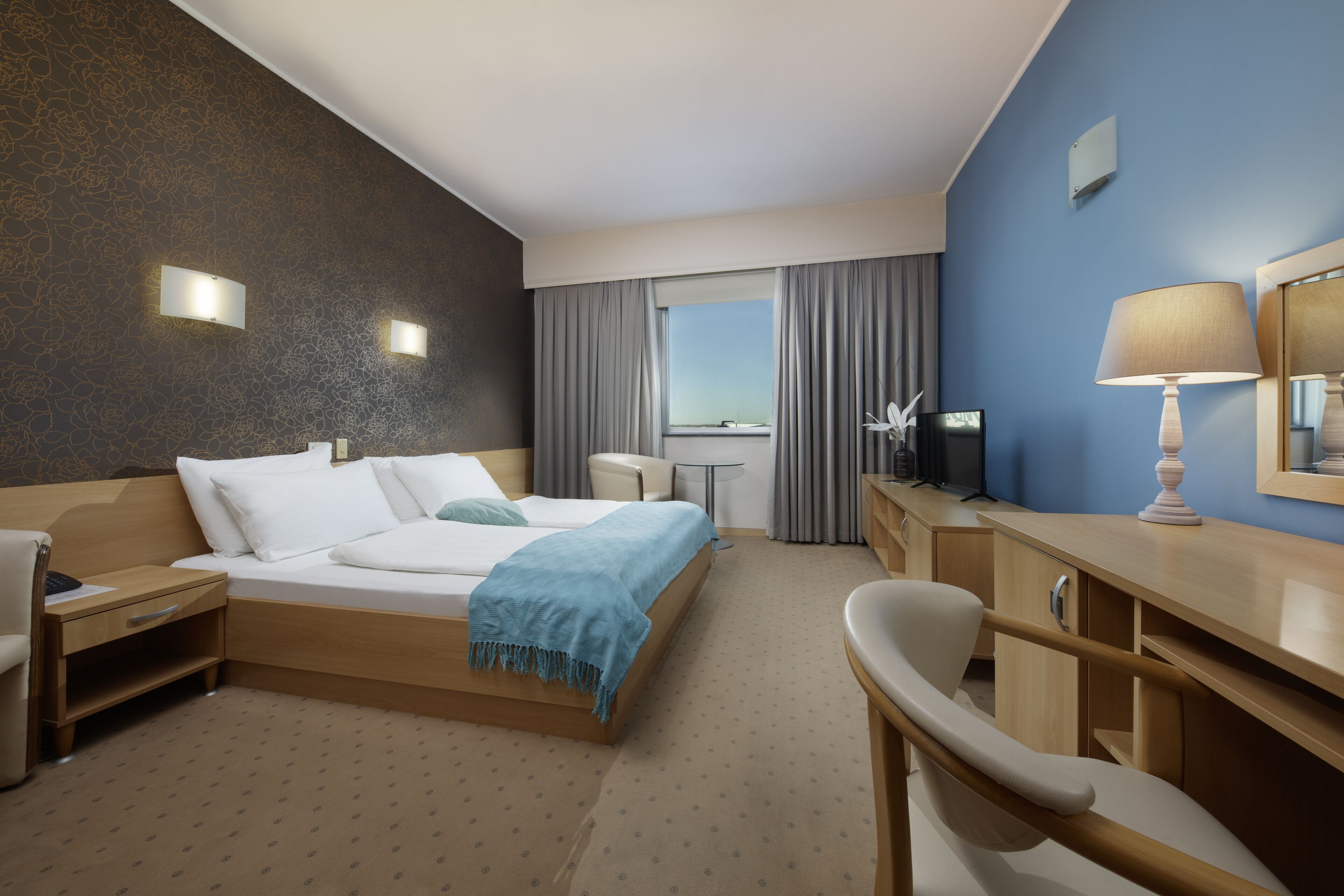 Comfort Double Room | Premium bedding, in-room safe, desk, blackout curtains