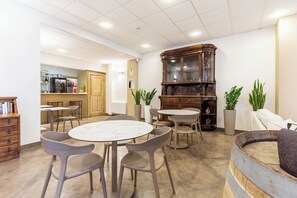 บาร์ (ในที่พัก)