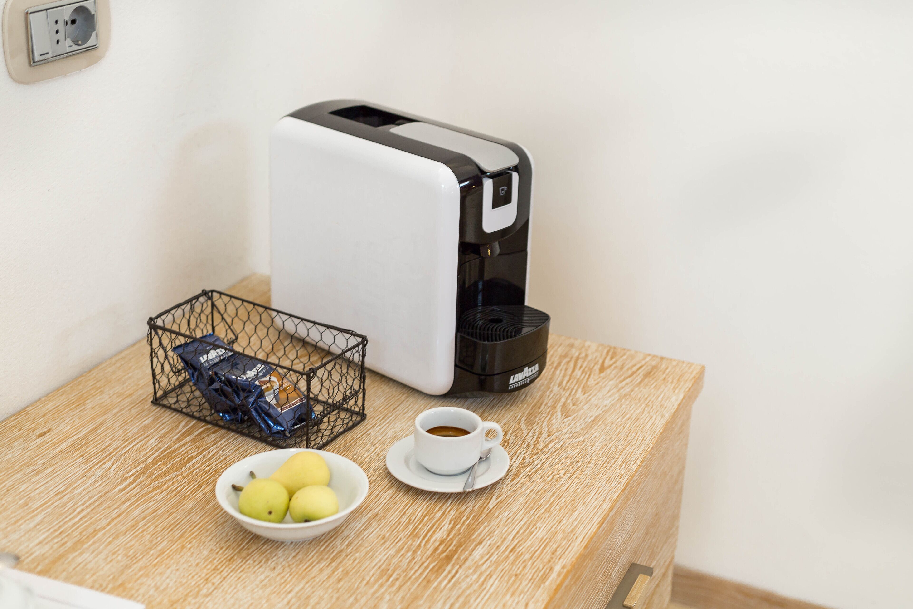 junior suite | 1 bedroom, minibar, in-room safe, desk