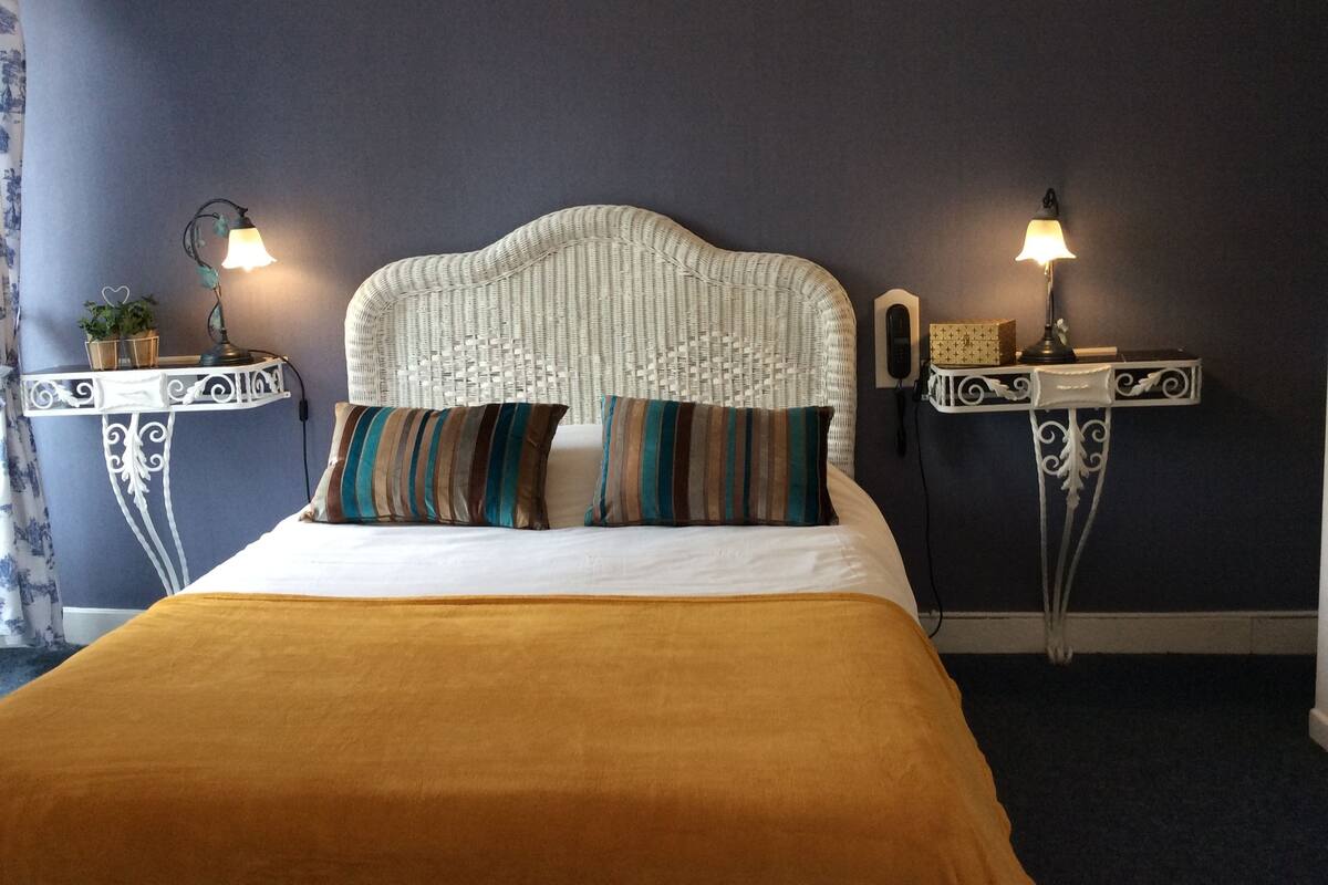 Superior Double Room | Desk, free WiFi