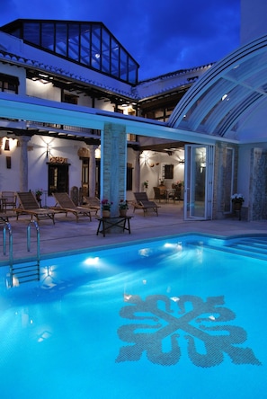 Indoor pool, outdoor pool - Hotel Rural Casa Grande Almagro (Almagro)