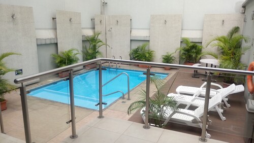 HM International Hotel