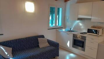 Monolocale Standard, 1 letto matrimoniale, Edificio separato | Cuisine privée