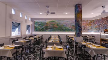 Bar (in der Unterkunft)