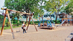Children’s play area – outdoor