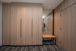 Family Apartment | Wardrobe - Manazel Al Diafah Serviced Apartment (Riyadh)