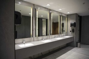 Slippers, bidet, towels